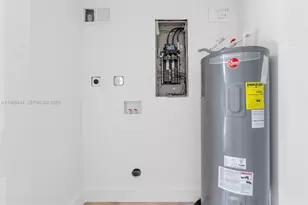 130 NE 169th Terrace, North Miami Beach, FL 33162 - Photo 11