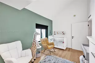 1977 S Oak Haven Cir, Miami, FL 33179 - Photo 33