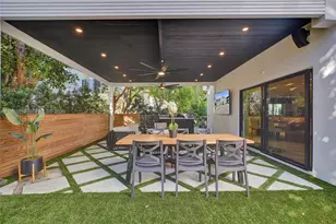 1977 S Oak Haven Cir, Miami, FL 33179 - Photo 73