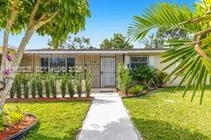 11730 SW 192nd St, Miami, FL 33177 - Photo 3