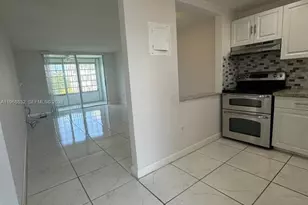 8135 Sunrise Lakes Blvd, Sunrise, FL 33322 - Photo 3