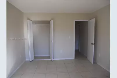 22 SW 14th Ter, Homestead, FL 33030 - Photo 9