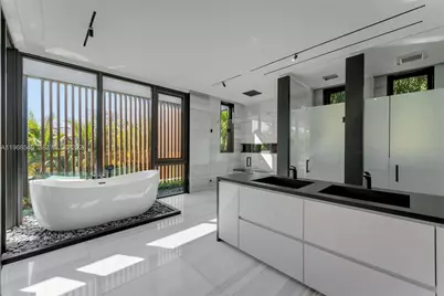 6450 SW 82nd St, Miami, FL 33143 - Photo 13