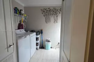 555 S Lindero St, Clewiston, FL 33440 - Photo 9