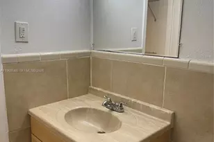 1800 Sans Souci Blvd, North Miami, FL 33181 - Photo 15