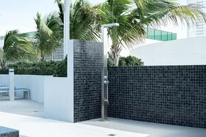 480 NE 30th St #2206, Miami, FL 33137 - Photo 11