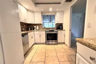 901 W Cypress Ln, Pompano Beach, FL 33069 - Photo 7