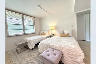 901 W Cypress Ln #201, Pompano Beach, FL 33069 - Photo 29