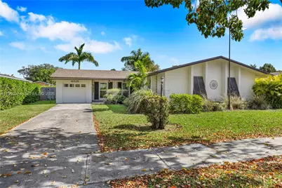 18525 SW 90th Ct, Cutler Bay, FL 33157 - Photo 3