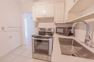 528 SW 21st Ave, Miami, FL 33135 - Photo 17
