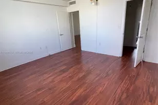 401 69th St, Miami Beach, FL 33141 - Photo 13