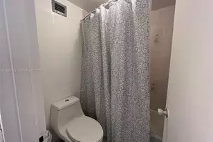 100 Lincoln Rd, Miami Beach, FL 33139 - Photo 9