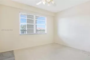 13001 SW 15th Ct, Pembroke Pines, FL 33027 - Photo 15