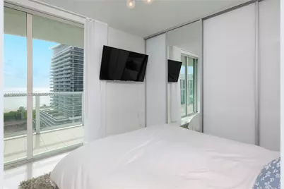 5900 Collins Ave #1401, Miami Beach, FL 33140 - Photo 33