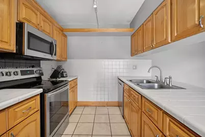 1171 SW 118th Ter, Davie, FL 33325 - Photo 9