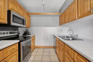 1171 SW 118th Terrace, Davie, FL 33325 - Photo 9