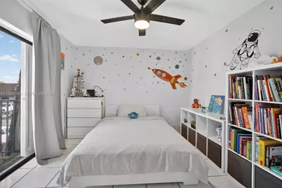 1171 SW 118th Ter, Davie, FL 33325 - Photo 11