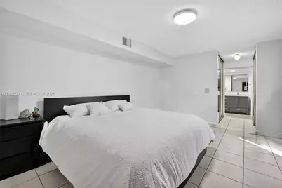 1171 SW 118th Ter, Davie, FL 33325 - Photo 15