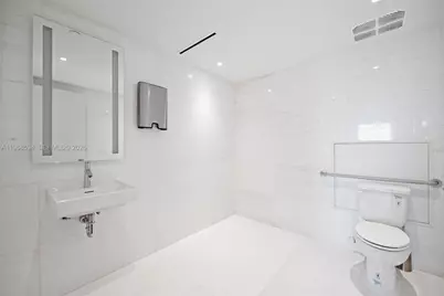 300 Biscayne Blvd Way #303, Miami, FL 33131 - Photo 13