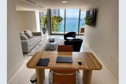 300 Biscayne Blvd Way #303, Miami, FL 33131 - Photo 3
