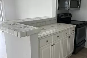 7304 SW 82nd St, Miami, FL 33143 - Photo 3