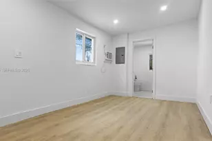 1735 NW 126th St, Miami, FL 33167 - Photo 23