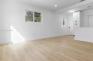 1735 NW 126th St, Miami, FL 33167 - Photo 7