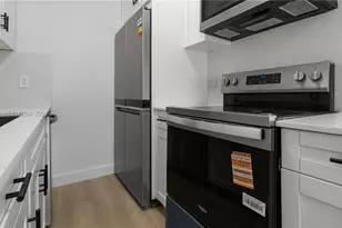1735 NW 126th St, Miami, FL 33167 - Photo 9