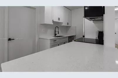 1735 NW 126th St, Miami, FL 33167 - Photo 9