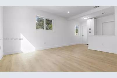 1735 NW 126th St, Miami, FL 33167 - Photo 11