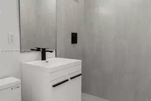 1735 NW 126th St, Miami, FL 33167 - Photo 19