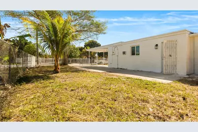1735 NW 126th St, Miami, FL 33167 - Photo 29