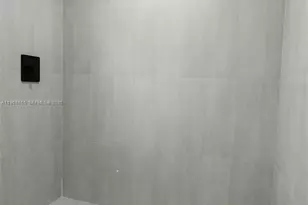 1735 NW 126th St, Miami, FL 33167 - Photo 27