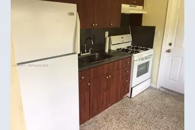 1122 NW 24th Ct #1122, Miami, FL 33125 - Photo 3