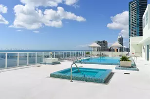 218 SE 14th St, Miami, FL 33131 - Photo 19