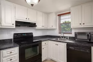 3150 W Rolling Hills Cir, Davie, FL 33328 - Photo 11