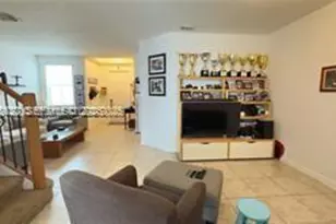 10840 NW 79th St, Doral, FL 33178 - Photo 9