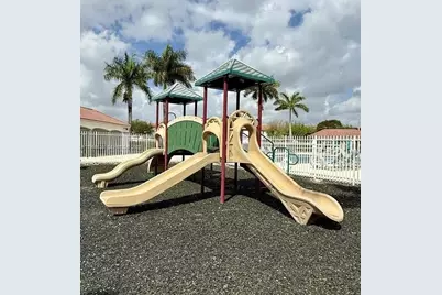 10840 NW 79th St, Doral, FL 33178 - Photo 29