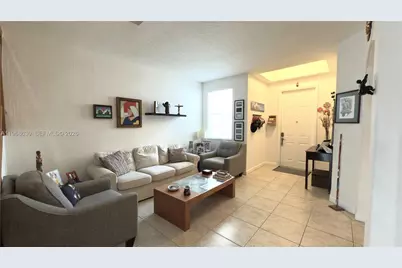 10840 NW 79th St, Doral, FL 33178 - Photo 7