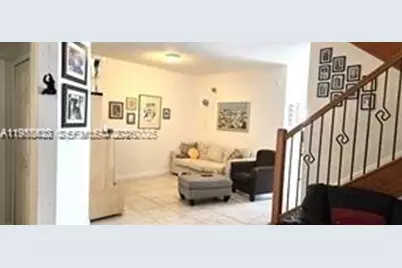 10840 NW 79th St, Doral, FL 33178 - Photo 9