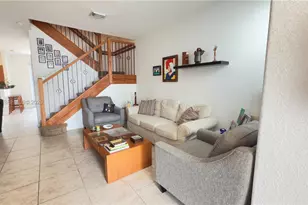 10840 NW 79th St, Doral, FL 33178 - Photo 5