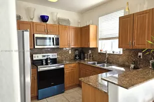 10840 NW 79th St, Doral, FL 33178 - Photo 11
