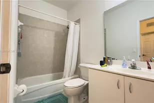 10840 NW 79th St, Doral, FL 33178 - Photo 23