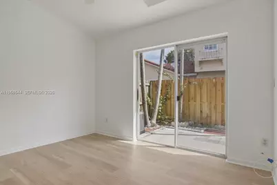 15246 SW 111th St, Miami, FL 33196 - Photo 11