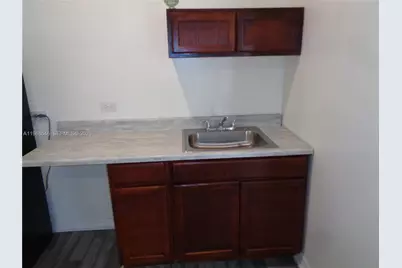 2060 SE 14th St, Homestead, FL 33035 - Photo 9