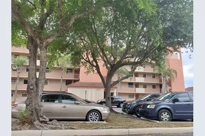 10253 NW 9th Street Cir #204-6, Miami, FL 33172 - Photo 7