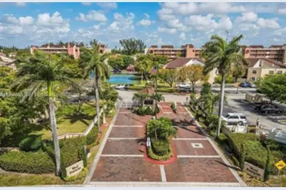 10253 NW 9th Street Cir #204-6, Miami, FL 33172 - Photo 1