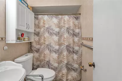 19201 SW 123rd Ave, Miami, FL 33177 - Photo 9