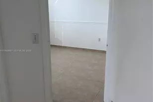 9300 Fontainebleau Blvd, Miami, FL 33172 - Photo 37