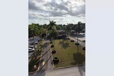 9300 Fontainebleau Blvd #E507, Miami, FL 33172 - Photo 33